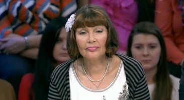 ... никогда не была великой актрисой и вообще ни кем не была :) Обычная красивая женщина, но без претензий на роль секс символа :)