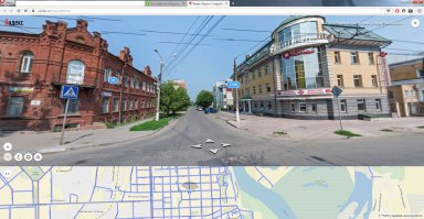 Насчёт кресла. Это Киров. Там окна зеркальные, так что не видно ничего.
