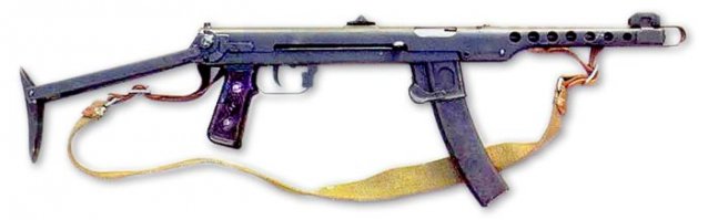 Какой кошмар в коментах, вот уж неучи. 
В своё время стрелял из всех ПП Второй Мировой. Томми очень достойный агрегат для ближнего боя.
4. Самый худший из них это немецкий МР-40. Удобный, но самый настоящий хлам, дальше 50 метров из него можно попасть только в небо. Очень слабый патрон.
3. По праву это место за томпсоным. Адекватная скорострельность, очень эргономичен. Патрон убойный. На 100-150 метров можно вести вполне уверенный прицельный огонь. Тяжеловат и требует постоянного ухода. 
2. ППШ-41. Настоящая русская мясорубка. Чудовищная скорострельность (избыточная). Очередь из ППШ вполне можно сравнить с залпом из пушки картечью. Уверенно бьёт на 250-300 метров, но прицельно сложно попасть дальше 100. Но это ему и не нужно, проще прижимать противника ураганным огнём к земле. Из недостатков - это магазин. Его снаряжение, это тот ещё геморой, к тому же замёршими пальцами в темноте это сделать невозможно. Магазины от двух ППШ не обязательно взаимозаменяемы. Автомат тяжеловат, за-то можно с размаху снести башку прикладом в рукопашной.
1. Это самый невзрачный, самый дешёвый в производстве ППС-43. Обладает теми же характеристиками, что и ППШ. Но оружие компактное, лёгкое, складной приклад, нормальный магазин, который можно мгновенно перезарядить, сниженная скорострельность по сравнению с ППШ. Одно удовольствие а не автомат. Не смог найти недостатков. Можно стрелять с одной руки.