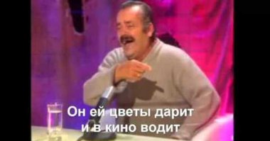 Царь зверей потерял зуб после схватки с львицей