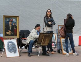 в скверах пишите или на арбат пробились?