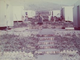 1989 год. после землетрясения в Спитаке.у нас получилось доехать до озера(не было топлива).сказочная красота. вода изумрудного цвета.