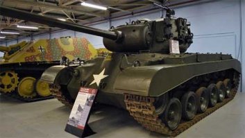 все-таки давайте меньше про шерман. Герой-то поста не он)
спасибо корейским (или китайским) товарищам за ценный экспонат для Кубинки.