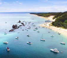 Бермудский треугольник, ага, телепортация с противоположного края Земли, из Австралии.