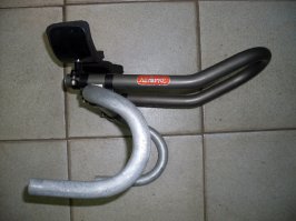 Вопрос был про сколько сможете держать среднюю 35.
Ответил час. 10 лет назад мог час ехать со средней 37
Но мой гибрид МТБ подготовлен под шоссе - клинчера, лежак, не такой как на фото выше а проще. Перепада в 600 метров там взяться неоткуда. Два спуска-подъёма через реку Белоколодец один 12% другой меньше.  Еду конечно упираюсь и 35 средняя только первый час, при пульсе 140-160уд/мин, потом средняя проседает до 32 и пульс ниже 140