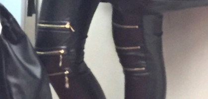 замки - что-б коленки не растягивались?