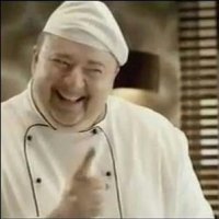 Байкер отомстил обидчикам разбитым стеклом