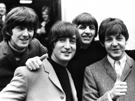 а если я выложу ссылку на видео с песней The Beatles 'Yesterday', ты тоже захочешь, чтобы я изменил заглавие и написал - песня вокально-инструментального ансамбля Жуки "Вчера"?