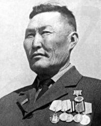 И кстати то имя что ты ему выдумл звучало бы Балдан Бадмажабон. Вот кстати один Бадма Жабон