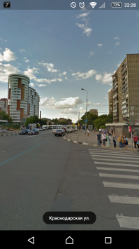 Насчет беспредела эвакуаторщиков и тому подобной хери согласен полностью. Но если фотки имеют непосредственное отношение к посту, то во первых это место около м. Люблино и там всё время висел знак остановка запрещена, а место с которого фоткают вообще остановка общественного транспорта, а за ней следом еще одна. Ко всему на рамблере было предупреждение о том что парковка на прилегающих улицах, скоро станет платной, как бы это небыло печально.