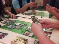 Во что залипнуть на выходных: 10 крутых настольных игр