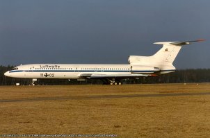 Ну хз... Норм машинка была. У немцев, после распада ГДР, 2 борта в армейскую авиацию перевели. Один в 1997-ом погиб при столкновении с транспортником пендосов, второй, после 2000 года, Ирану отдали долётывать. А то, что машинка ресурс выработала - оно и слава богу, что из эксплуатации вывели. Тут дело не в том, что плохой. Просто срок подошёл.
У меня другая мечта была. В детстве маленький ил62 был из литого пластика. Вот я всю дорогу и мечтал на этой вундервафле с 4-мя (!) движками в хвостовой части полетать. Не срослось  Вроде и мама в день Аэрофлота родила и ОЛАГА с отличием закончил, но видимо не судьба :)