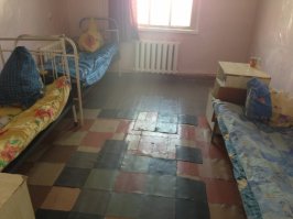 А если заглянуть внутрь, за эти красивые декорации? инфекционное отделение больницы в Грайвороне, с "теплыми" комментариями местных жителей: