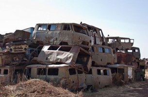 Просто улыбнула тема и не буду оригинальничать.

ЗЫ: да много чего хорошего можно сделать. Просто душа лежать к этому должна.