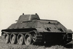 Т-34 безусловно красив в варианте Т-34-85 44 года.
Но стоит знать как он выглядел в начале...