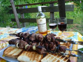 А к салату закуске...