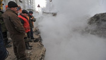 Зимой, у нас каждый второй город как на вулкане. Утопает в клубах пара.