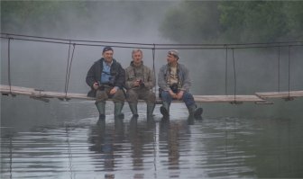 Я раз так сапог на рыбалке потерял. Уплыл, ссцука.