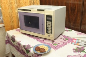 знали и про мобильник (картинки правно не нашел, но проект назывался волемот)  и свч печь и лептоп дизайн правда топорный