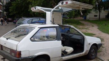 DeLorean DMC-12: блистательная катастрофа