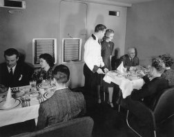 Ничего себе, на какой высоте потолок!