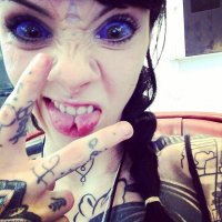 Grace Neutral
Красивая девчонка. Достаточно трудно найти стрёмные фотки... Если только эту.