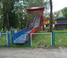 Липецк, Нижний парк, сам долго офигевал над этой конструкцией))