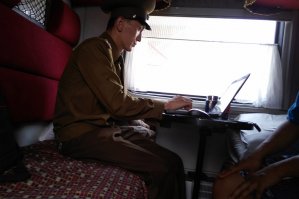 А вот так на выезде из Северной Кореи проверяют фото и видео туристов, что бы страна была  "не так плоха, как кажется"