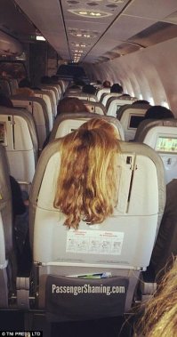 Ножницы на борт не пронести, а вот жвачка бы стала отличной местью)