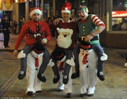 гдеее купить такие костюмы в европе?