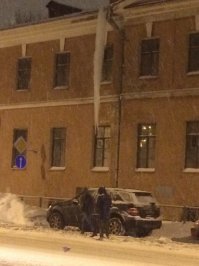 Дети! На сегодняшнем уроке пишем сочинение на тему изображения  этой картинки: "Современные Д,Б. Кто они. На чем ездят". На следующем уроке пишем сочинение на тему "Д,Б придумавшие солить и мариновать снег. Их IQ или его отсутствие"