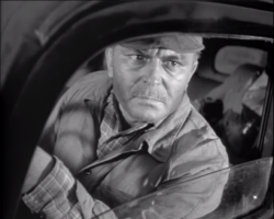 Не надо подходить ко всем с одним аршином. ЭТОТ фильм о судьбе человека который тоже был "хиви".