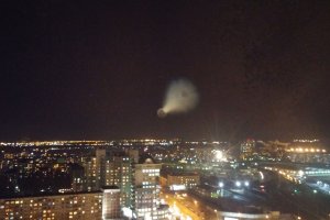 значит молодое школоло)))
скоро будет пост как на ночном небе круги(шлейф расширяющийся) от ракетоносителя расходятся, а напишут что это неопознанное явление природы)))