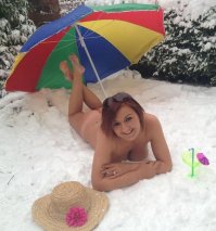 Снежные королевы: эти женщины всё лето ждут свое любимое время года - зиму!