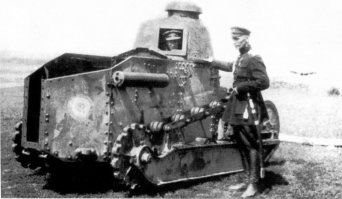 1. Танки французов под Одессой 1919 год.
2. Отжатые у французов красными танки в Харькове... 1919.
3. Москве. 1919.
4. Отжатый у красных Врангелем танк. Севастополь. 1920.
5. Отжатые назад у белых танки на параде в Москве. 1920+