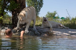 Не трогай его, на ужин съедим.