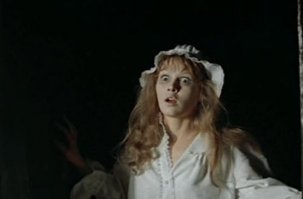 Помню ссыканул неслабо, когда она вышла из темноты со словами "пестрая лента"...