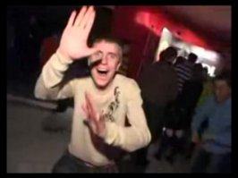 Для начала немного демотиваторов