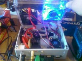 Такой, как-то собрал. 
Ничего необычного, хотя корпус и самодельный. 
Но стоял он у меня в машине. :)