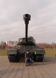 Многие фашисты с этого ракурса видели ИС-2 первый и последний раз в жизни.
Я. Буйничское поле, город Могилёв 2013 г.