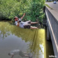 мне показалось или отражение не совсем совпадает??? не ФШ ли это случаем???