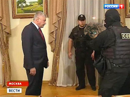 Узбогойтесь, фишкяне, зло наказано.  В Новостях передали, Кузю поймали, кружку изъяли.    Будет возвращена хозяйке в ближайшее время.