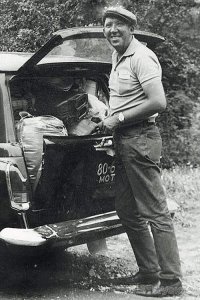 А ещё Ю. Никулин был заядлым автомобилистом и неизменным поклонником Волги.