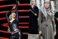 Септа Юнела жжёт,однако )))