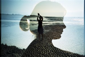 Кого может удивить банальный фотошоп в 21-ом веке??? Если говорить о творчестве и выражении мыслей, то скорее подойдет ломография.