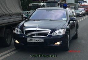 Эх японцы, учится вам у наших и учится... 

(а если честно, то от происходящего у нас на дорогое, становится грустно).