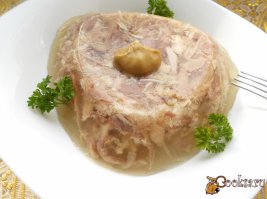 И холодец с горчицей...