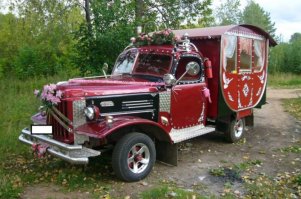 не люблю быть занудой, но если что-то постишь-проверяй, что именно постишь: на фото не газ-51, а зил-157
сравни: