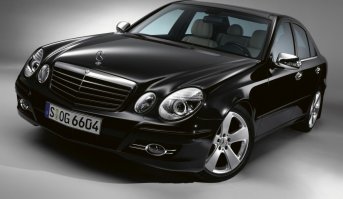 У меня пассат б 6 2007 года,атмосферник FSI,автомат,пробег родной 144000,,брать можно,если бережно относились,проблем не будет,только надо тщательно выбирать...до этого был гольф 4,продал на 317000(возможно скручивали до меня),проблем по кузову,движку,коробке никаких...плохо,что мало осталось таких машин в годном состоянии,я за пассатом полгода охотился...уж не говорю про более старые модели,а мерин ещё сложнее найти,да и кузова у них к этому времени страдают,если доводить до идеала много денег попросит,фольц бюджетнее будет в содержании...хотя мерин,это мерин...