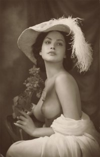 Странные и мистические винтажные снимки